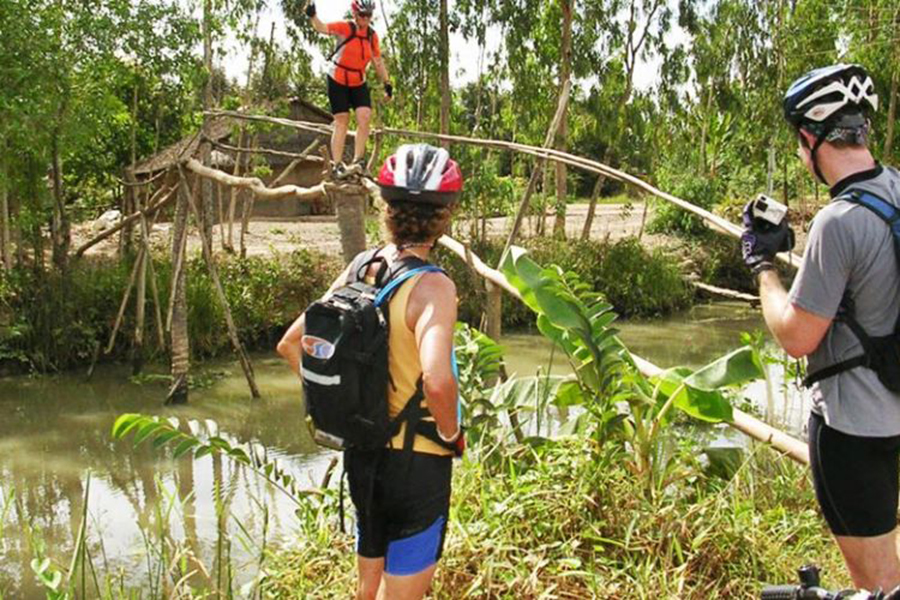 Bicycle Tour Mekong Delta Cai Be, Vinh Long, Ben Tre 2 Days